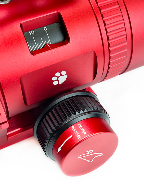 William Optics Cat61 RedCat 61mm f/4.9 Petzval APO Refractor Telescope (L-RC61) - closeup of Integrated Focuser Design | Télescope réfracteur William Optics Cat61 RedCat 61 WIFD f/4.9 Petzval APO (L-RC61)